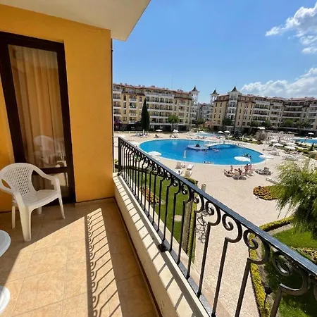 George - 3 Pools, 2 Bedrooms & 2 Bathrooms