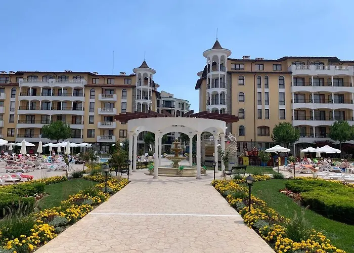 George - 3 Pools, 2 Bedrooms & 2 Bathrooms * サニービーチ