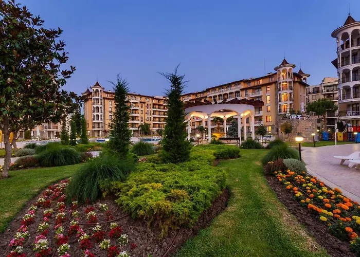 アパート George - 3 Pools, 2 Bedrooms & 2 Bathrooms サニービーチ