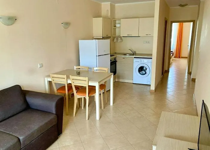 George - 3 Pools, 2 Bedrooms & 2 Bathrooms アパート