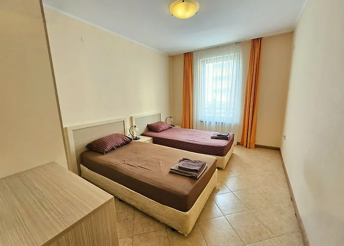 George - 3 Pools, 2 Bedrooms & 2 Bathrooms アパート *