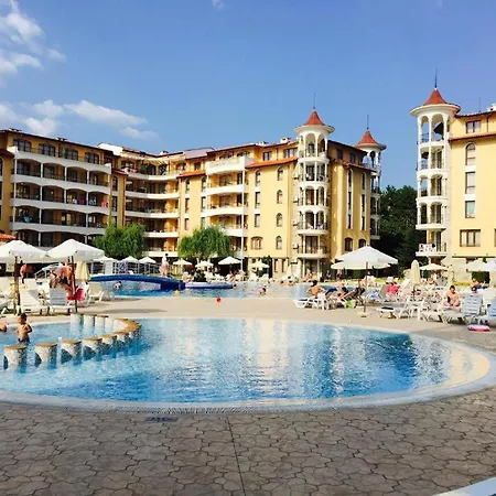 George - 3 Pools, 2 Bedrooms & 2 Bathrooms Apartament Sunny Beach