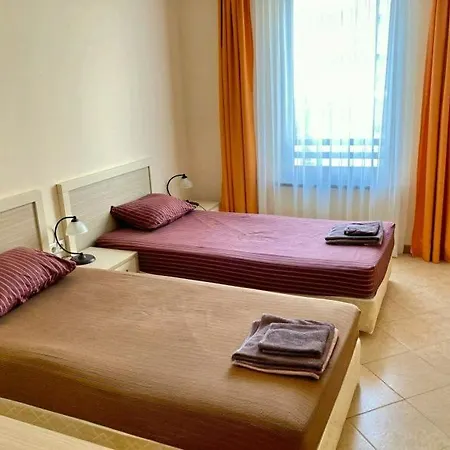 Apartament George - 3 Pools, 2 Bedrooms & 2 Bathrooms