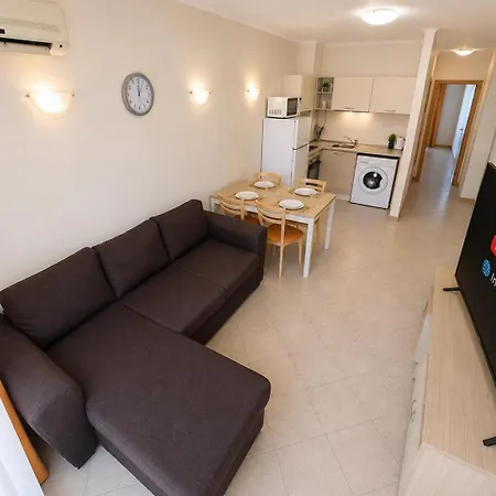 George - 3 Pools, 2 Bedrooms & 2 Bathrooms 아파트 써니비치