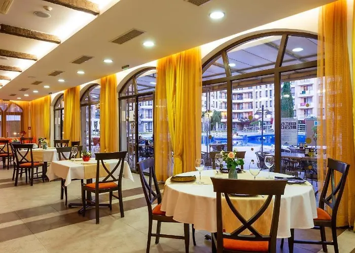 George - 3 Pools, 2 Bedrooms&2 Bathrooms Sunny Beach