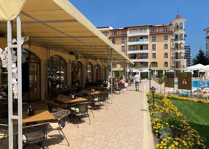 Appartement George - 3 Pools, 2 Bedrooms&2 Bathrooms