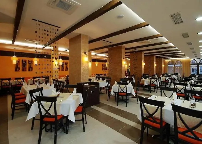 Appartement George - 3 Pools, 2 Bedrooms&2 Bathrooms