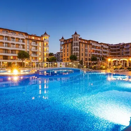 Appartement George - 3 Pools, 2 Bedrooms&2 Bathrooms *